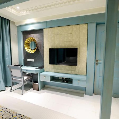 Aj Grand Hotel Mangalore Eksteriør bilde